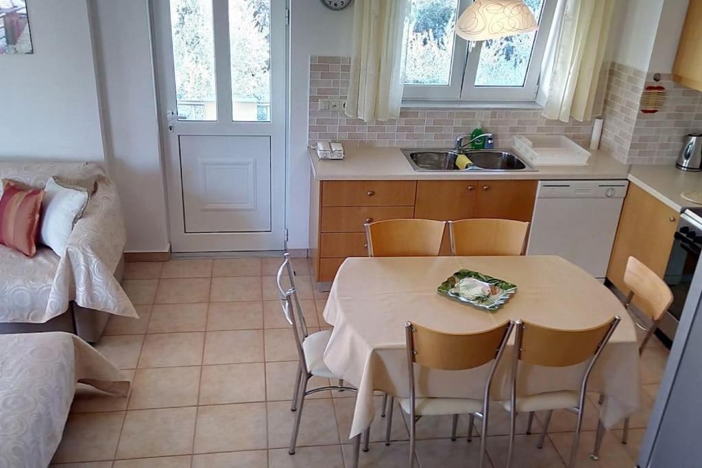 Cozy New Apartments Nea Chora Hriszí Aktí Haniá Kültér fotó